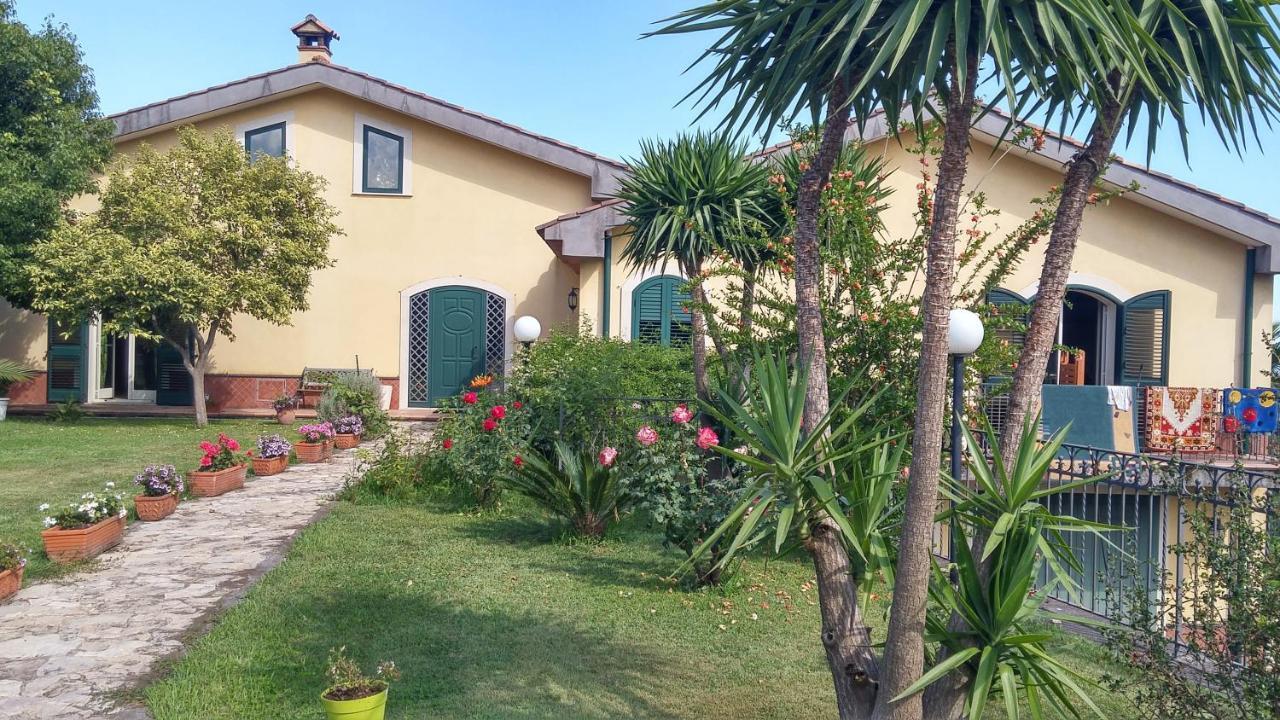 La Casa Del Melograno Bed & Breakfast Santa Venerina Eksteriør bilde