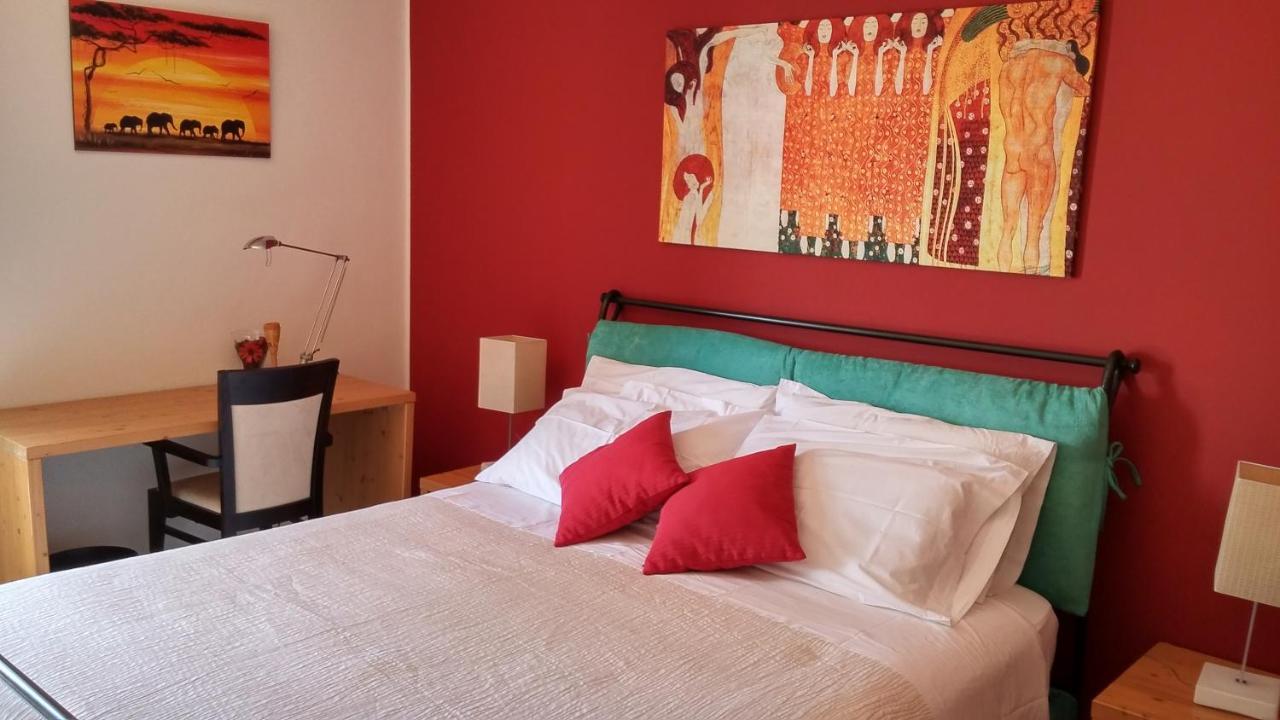 La Casa Del Melograno Bed & Breakfast Santa Venerina Eksteriør bilde