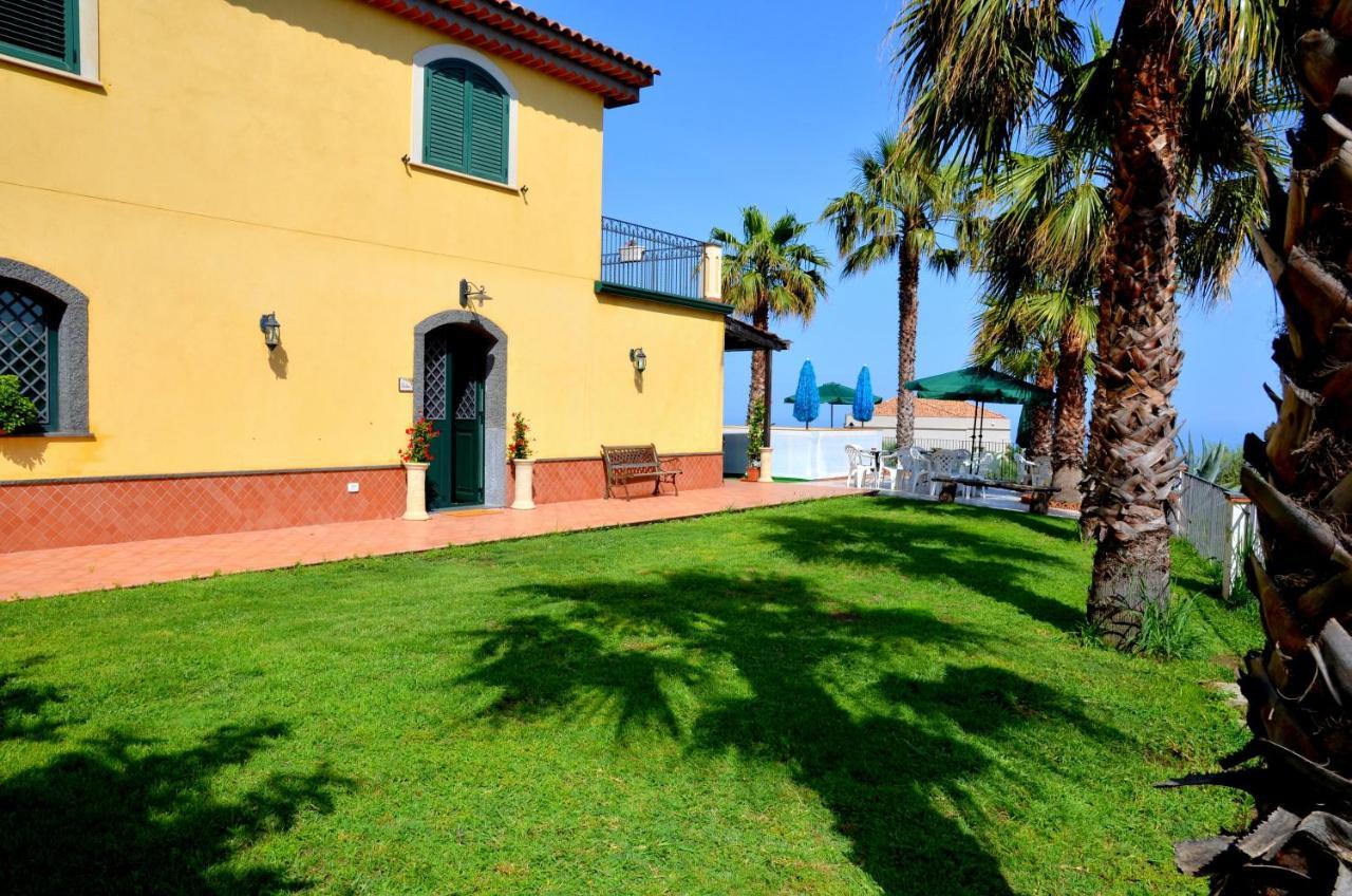 La Casa Del Melograno Bed & Breakfast Santa Venerina Eksteriør bilde